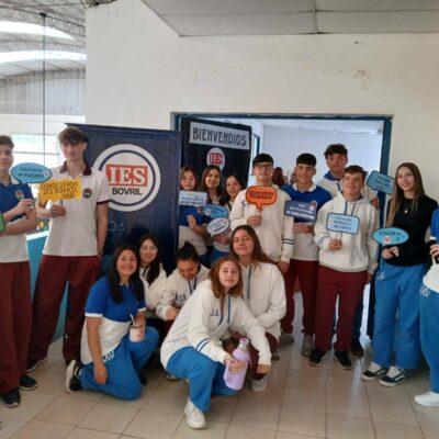 Recibimos a estudiantes del último año de Escuelas Secundarias